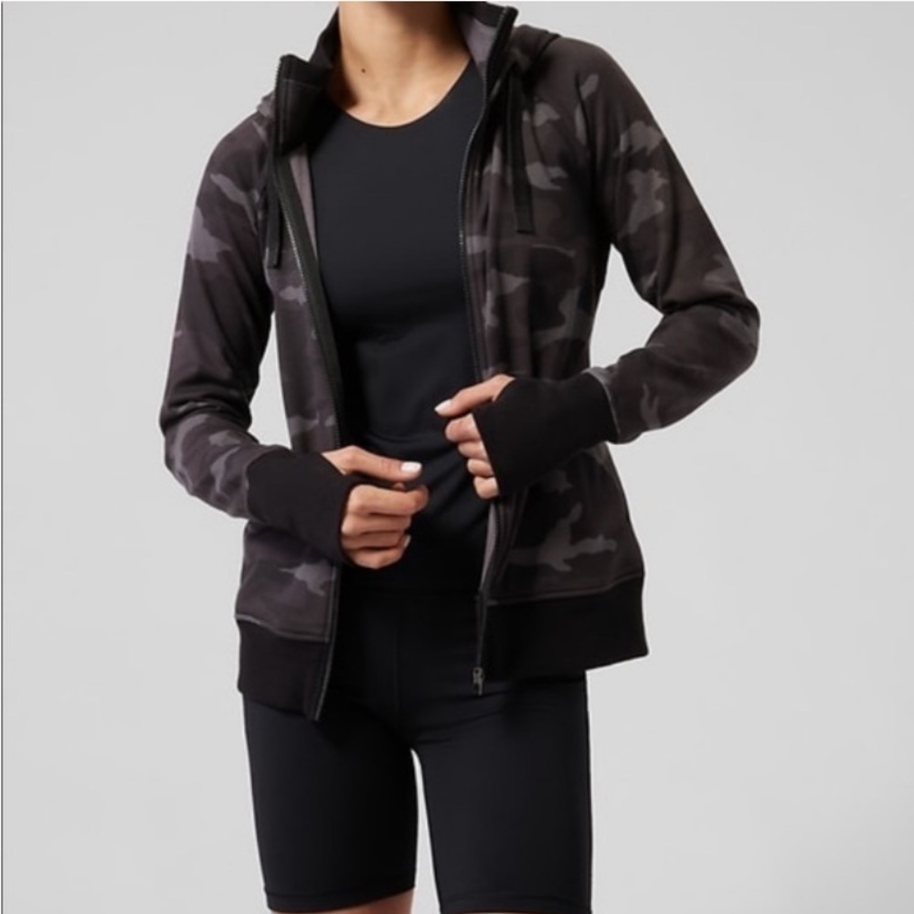 NWT Athleta Triumph Printed Gray Camo Athletic Zip Up Hoodie Sz XXS